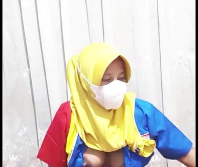 Gadis hijab indomaret masturbasi sebelum berangkat bekerja